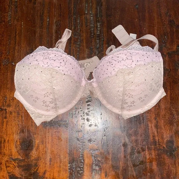 Victoria’s Secret NWOT Dream Angels Bras—$20 each - Picture 2 of 10